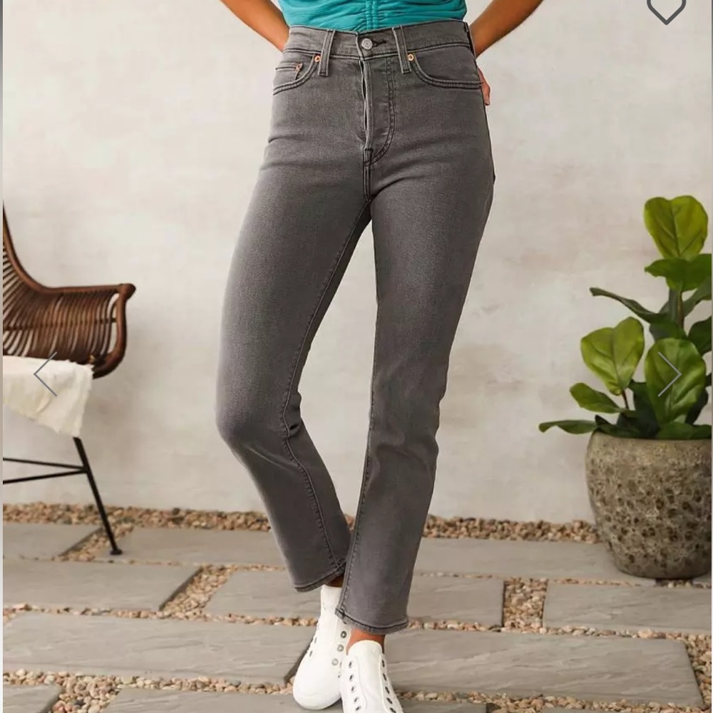 Levi’s Wedgie Straight Jeans